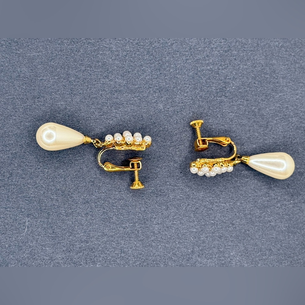 Vintage Napier Faux Pearl Cluster Drop Earrings 50s Screwback Gold Tone Dangles - Picture 5 of 7